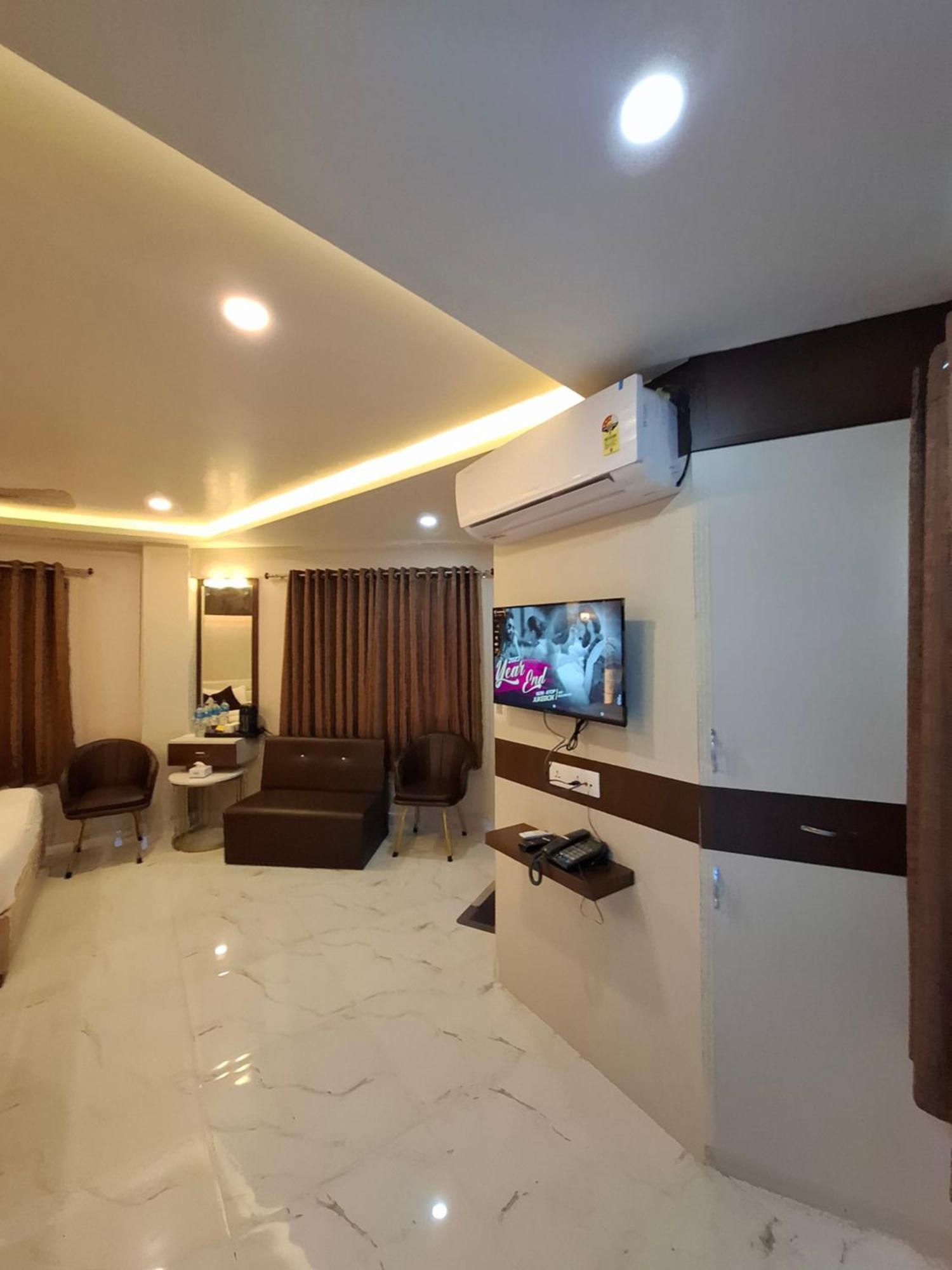 Hotel Royal Mithila Private Limited Janakpur Buitenkant foto