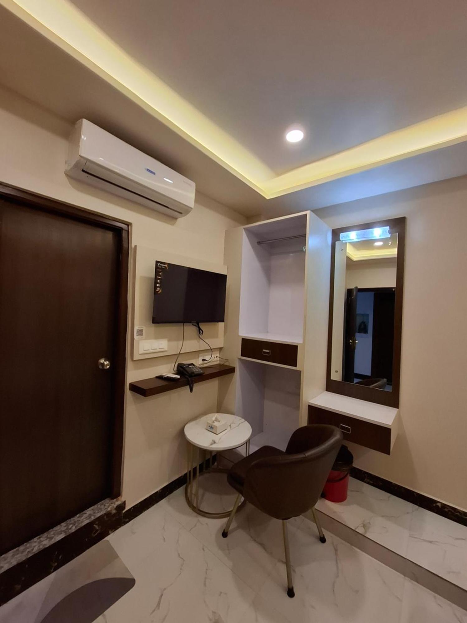 Hotel Royal Mithila Private Limited Janakpur Buitenkant foto